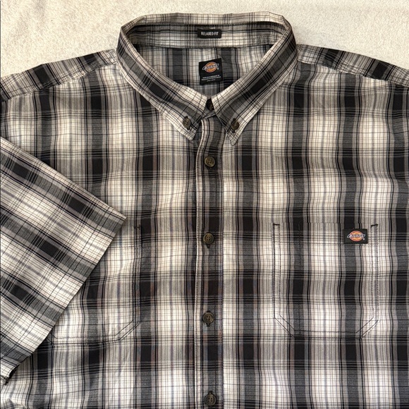 Dickies Other - Dickies Casual Plaid Button Down Shirt Relaxed Fit Lightweight Short Sleeve